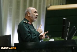 سرلشکر سلامی در صحن مجلس:

جنگ الکترونیک را شروع کردیم پرنده های آمریکایی ناپدید شدند