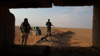 Warplanes hit Syrian-Iraqi border area, kill 18 Iraqi forces