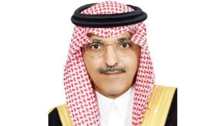 Harga Minyak Anjlok, Saudi Pangkas 13 Miliar Dolar Anggaran Publik