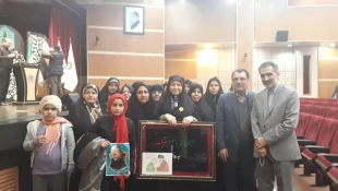 خواهر شهیدان علی اکبر،حسین و داوود تاجیک در گفتگو با قدسنا؛

معصومه تاجیک: امام خمینی منشاء نور در برابر تاریکی محض بود/ توجه امام به آینده کودکان، برایم انگیزه ای در جهت تربیت فکری آنان بکوشم 4