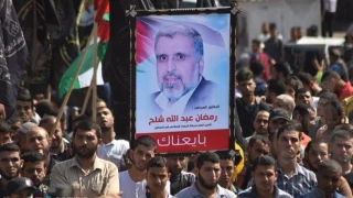Pahlawan yang sukses bersekutui kelompok-kelompok perlawanan Palestina atas nama Islam
