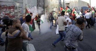 طی 24 ساعت گذشته؛

4 جوان فلسطینی بازداشت و ده ها تن دیگر درپی درگیری با نظامیان اشغالگر مجروح شدند