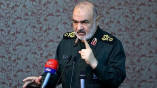 سرلشکر سلامی:

سپاه با وجود تحریم‌ها اجازه توقف هیچ طرحی را نمی‌دهد /‌ مانند جنگ‌های گذشته بر دشمن غلبه خواهیم کرد‌