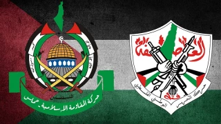 جنبش حماس با صدور بیانیه‌ای تشریح کرد:

آخرین دستاوردهای گفتگوهای فتح و حماس/ گام نخست وحدت ملی فلسطین برداشته شد