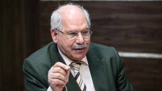 رئیس سابق اتاق بازرگانی ایران و امارات متحده عربی در گفتگو با قدسنا

اماراتی ها هستند که به وجود فضای تجاری سودمند با ایران محتاج اند نه ما/ حل مشکلات اقتصادی کشور به توان و همت داخلی وابسته است نه تحریم های آمربکا