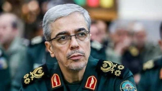 پیام رییس ستاد کل نیروهای مسلح به عاملان تروریسم

انتقام سختی در انتظار عاملان ترور شهید فخری‌زاده است