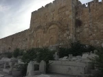 The Higher Islamic Council in Al-Quds called on the Israeli occupation authorities to immediately stop their malicious intrusions against Muslim cemeteries in the occupied holy city.