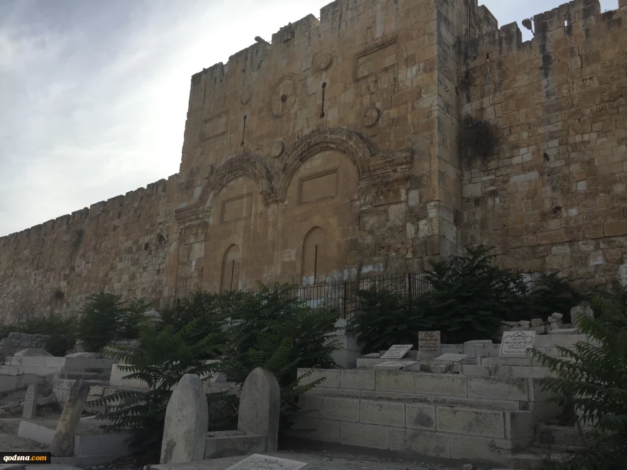 The Higher Islamic Council in Al-Quds called on the Israeli occupation authorities to immediately stop their malicious intrusions against Muslim cemeteries in the occupied holy city.