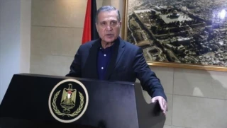 رام الله:

نمی‌گذاریم نتانیاهو از اشغال خاک فلسطین استفاده انتخاباتی کند