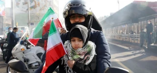 در چهل و دومین فجر انقلاب؛

مراسم ۲۲ بهمن در تهران و سراسر کشور آغاز شد/ مسیرهای موتوری و خودرویی