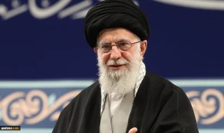 Iranian youth given role in key issues after revolution: Leader