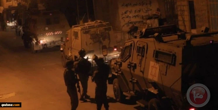 Palestinian youth seriously injured by Zionist army gunfire  2