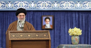 رهبر انقلاب اسلامی سال ۱۴۰۰ را سال «تولید؛ پشتیبانی‌ها، مانع‌زدایی‌ها» نامگذاری کردند؛

شعار انقلابی جهش تولید امسال باید با حمایت همه‌جانبه و رفع موانع کاملاً محقق شود