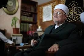 Israel orders a travel ban on Al-Aqsa Mosque preacher