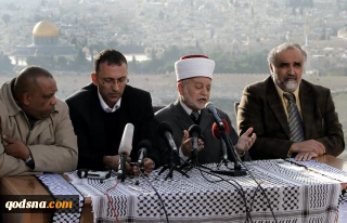 Al-Aqsa Imam: Israel cut electricity loudspeakers, seized iftar meals