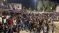 الاحتلال يقمع احتفالات الفلسطينيين بإزالة الحواجز من باب العامود