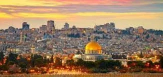 القدس وواجب المسلمين
تجاه قبلتهم الأولي