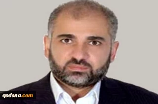 عناقيدُ الغضبِ المرة 
وحارسُ الأسوارِ الخائب