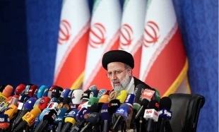 نیم نگاهی به ابعاد نشست خبری آیت الله رئیسی؛ تحلیلگران خارجی در گفتگو با قدسنا: 

گام روبه جلوی آیت الله رئیسی در مسیر بهبود روابط با عربستان سعودی/ پیروی بی قید و شرط آیت الله رئیسی از رهبر ایران باعث ترس و نگرانی شدید اسرائیل شده است 2