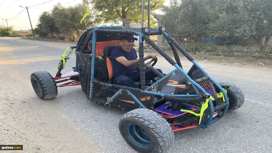 Gaza man builds race car with rudimentary tools

 2