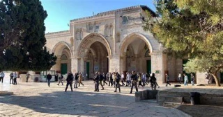 Hamas: desecrating Al-Aqsa Mosque is dangerous transgression
