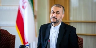 امیرعبداللهیان در جمع خبرنگاران در بیروت:

ما یک کشور می‌شناسیم که فلسطین نام دارد و پایتخت آن قدس شریف است

 2