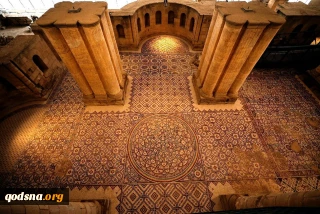 Palestinians unveil huge mosaic at Jericho desert castle