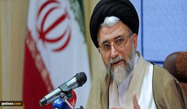 بمناسية اليوم الوطني لمقارعة الاستكبار العالمي

وزير الامن الايراني: عملية دحر الاستكبار ستستمر حتى طرد الكيان الصهيوني من المنطقة 2