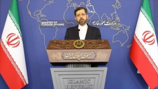 في الاشارة الى زيارة رئيس الوزراء الصهيوني للامارات..

ايران تحذّر من اي خطوة تثبّت التواجد الهدام والفتنوي للكيان الصهيوني في غرب آسيا