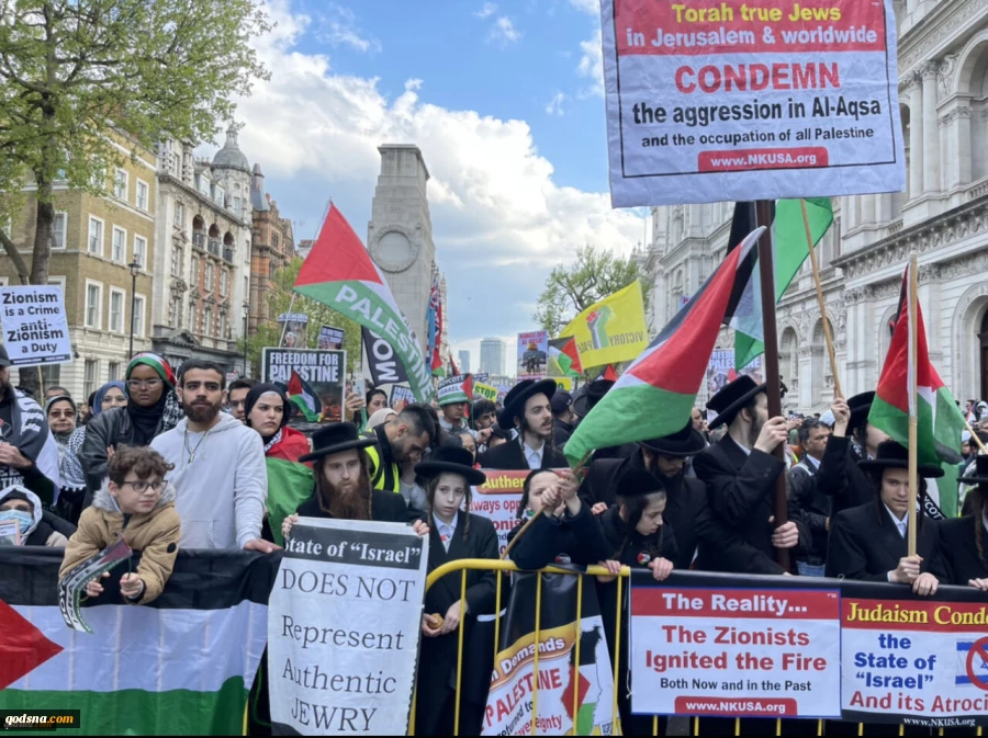 On the eve of the International Quds Day:

Quds Day march in London 2