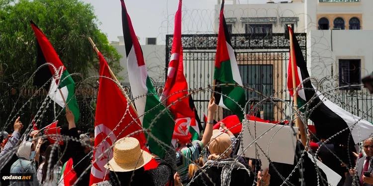 علي أعتاب يوم القدس العالمي

تحركات في العراق وتونس لتجريم التطبيع مع "إسرائيل" 2