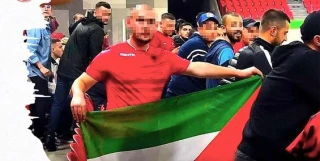 هو کردن سرود رژیم صهیونیستی و اهتزاز پرچم فلسطین از سوی آلبانی ها