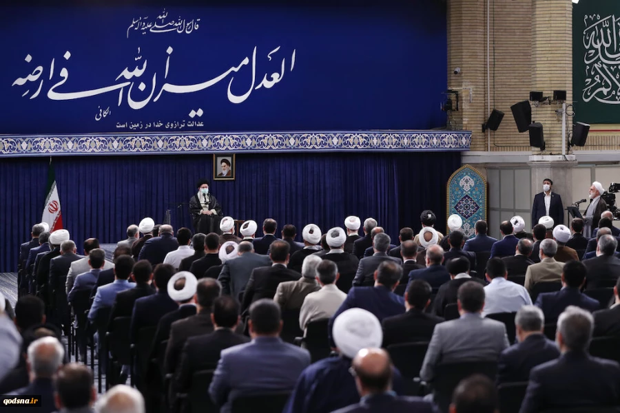 Leader receives judiciary officials on anniv. of June 28 terrorist attack 2