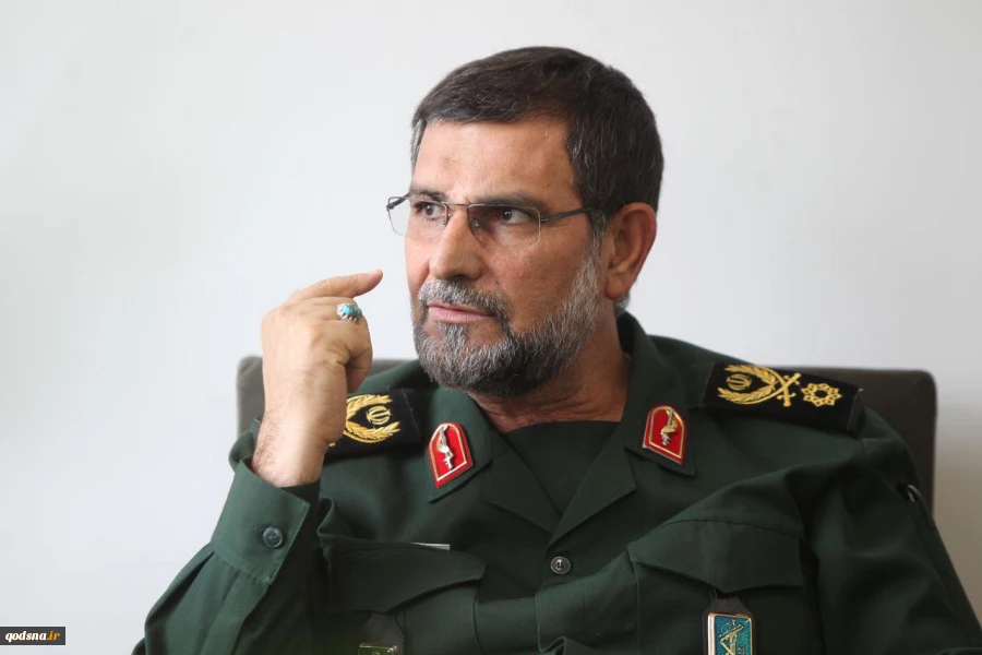 الادميرال تنكسيري: أبناء الثورة لن يستسلموا لتيار النفاق والكفر  2