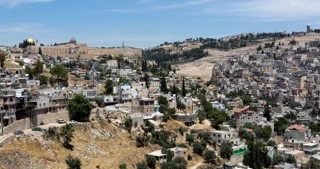Dozens of Palestinian families in Silwan at risk of eviction