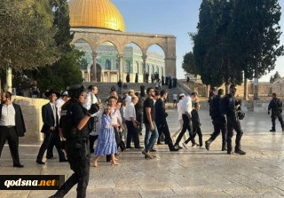 Israel bans Jewish settlers' raids into Aqsa until end of Ramadan