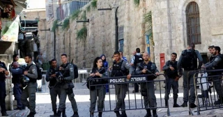 Ahead of the flag march:

Israeli police turn Occupied Al-Quds into military barracks
