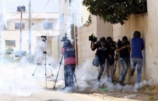 اینفوگرافی قدسنا؛

گزارشی از نقض حقوق رسانه ها و خبرنگاران فلسطینی در اردیبهشت ماه سال جاری 1402
 3