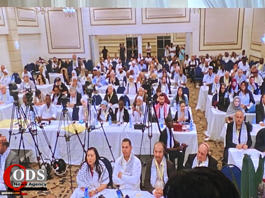 با حضور نمایندگان هفتاد کشور جهان در آفریقای جنوبی آغاز شد:

پنجمین اجلاس همبستگی با فلسطین با عنوان «ماندلا و فلسطین»

 3