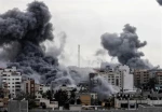 في اليوم الـ130 من العدوان

شهداء وجرحى في غارات وقصف مدفعي لمناطق متفرقة من قطاع غزة  2