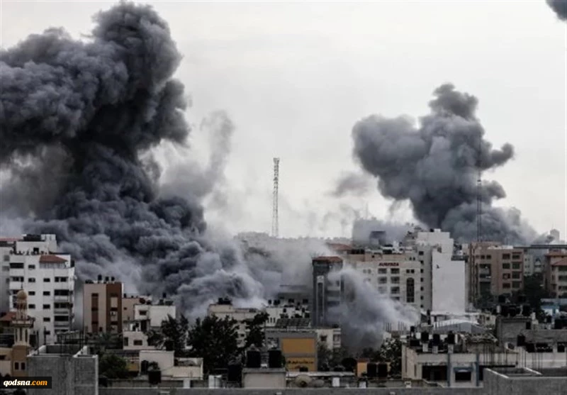 في اليوم الـ 141 للعدوان..

لاحتلال الإسرائيلي يكثف قصفه على قطاع غزة موقعاً عشرات الشهداء والجرحى
 2