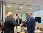 خلال لقائه منسق الأمم المتحدة ..

وزير الخارجية الإيراني: نتنياهو خرج عن نطاق السيطرة ويجب لجمه 2