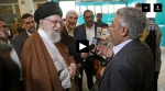 قائد الثورة الاسلامية.. بلّغوا السيّد عبد الملك الحوثي سلامي كثيراً وكثيراً وكثيراً  2