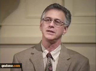American analyst in interview with Qodsna:

Israel facing enormous economic pressures due to resistance, int’l pressures
