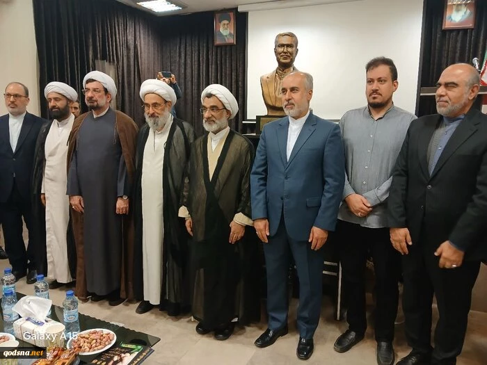 تصاویر اختصاصی از مراسم رونمایی  از تندیس دیپلمات فقید انقلابی ، شهید حسین امیرعبداللهیان  در محل جمعین دفاع از ملت فلسطین 2