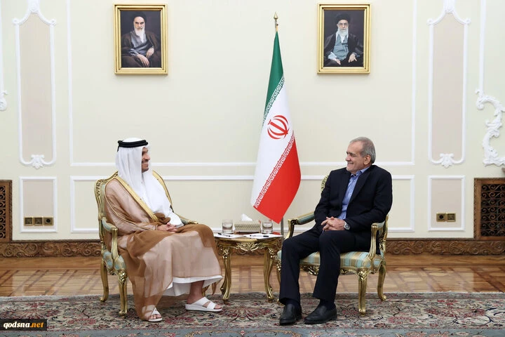 خلال استقباله رئيس الوزراء القطري؛

الرئيس الإيراني: دعاة حقوق الانسان يدعمون الكيان الصهيوني في جرائمه ضد غزة
 2