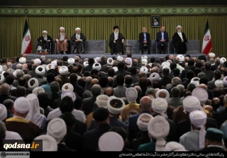 رهبر انقلاب در دیدار مسئولان نظام، سفرای کشورهای اسلامی و مهمانان کنفرانس وحدت تبیین کردند

امت‌سازی؛ مهمترین درس پیامبر اسلام(ص)/ لزوم قطع کامل ارتباطات اقتصادی کشورهای اسلامی با رژیم صهیونیستی/ دنیای اسلام با وحدت و قدرت درونی خود می‌تواند رژیم صهیونیستی را از بین ببرد