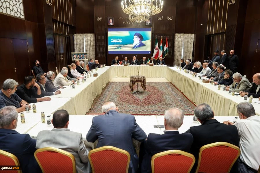 قاليباف يلتقي جمعا من الناشطين وممثلي الأحزاب السياسية وفصائل المقاومة في بيروت 2