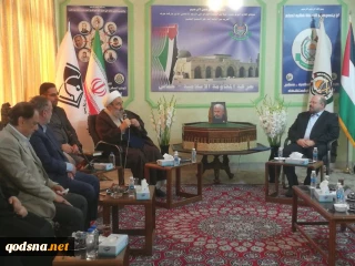 SDPN chief pays tribute to martyr Sinwar at Hamas office in Tehran