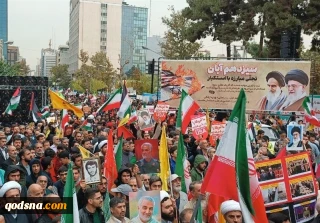 مراسم یوم‌الله ۱۳ آبان در سراسر کشور/ طنین شعار مرگ بر اسراییل و مرگ بر آمریکا/ قطعنامه پایانی: آمریکا را شریک مستقیم جنایات رژیم صهیونیستی، به‌عنوان سگ هار و گرگ درنده‌ای در غزه و لبنان می‌دانیم